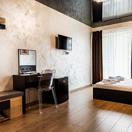 Family Hotel - City Hotel Yambol ภายนอก รูปภาพ