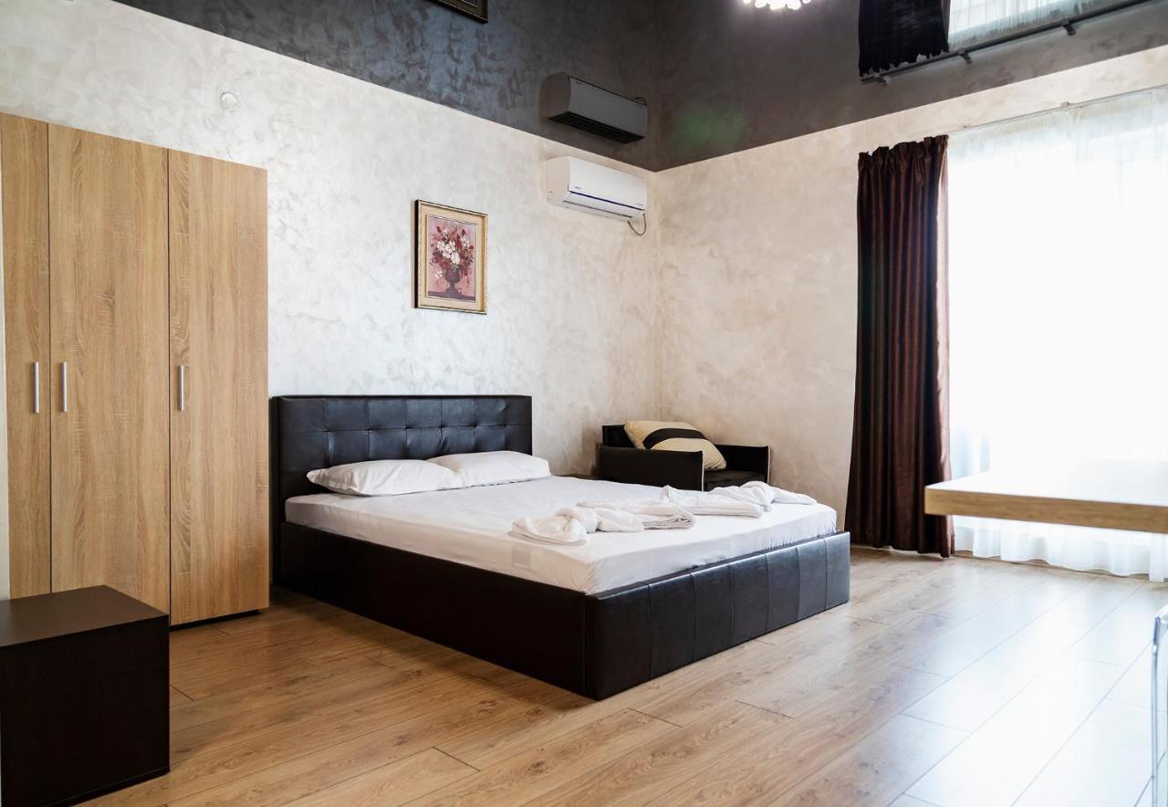 Family Hotel - City Hotel Yambol ภายนอก รูปภาพ